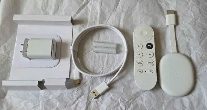 Chromecast With Google Tv De Voz 4k 8gb Snow Com 2gb Ram Cor Branco