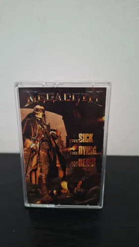Fita K7 cassete - Megadeth: The sick, the dying and the dead.