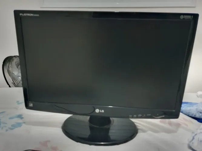 Monitor Antigo VGA D-Sub sem HDMI