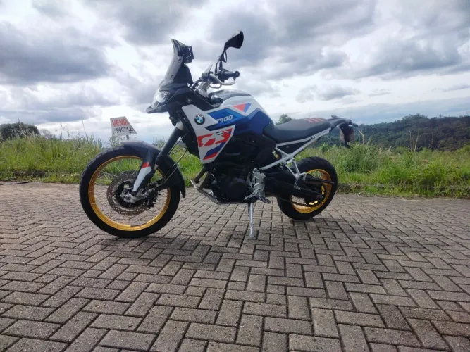 F 900 gs