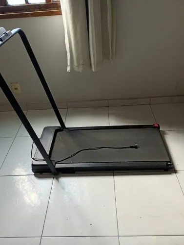 Esteira elétrica com controle remoto