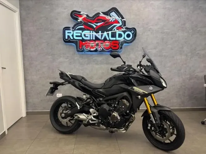 MT-09 TRACER 900 - 2025 - PRETA