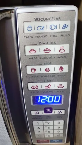 Vendo urgente microondas Eletrolux 34L Semi novo 