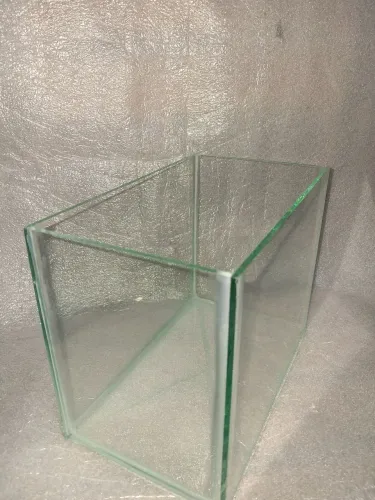Aquário 25x15x19 (7 litros)