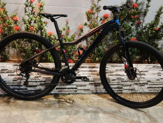 Bicicleta aro 29 top quadro 15 cubo rolamento alumínio