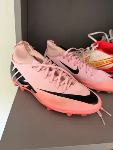 Vendo chuteira Nike