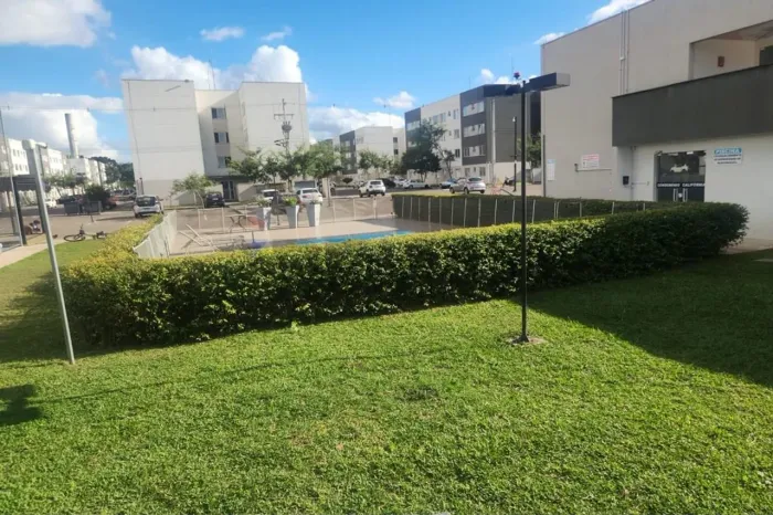 APARTAMENTO DOIS QUARTOS CAMO LARGO - PR