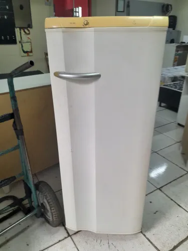 GELADEIRA ELECTROLUX SIMPLES
