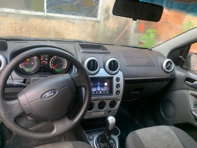Ford Fiesta S 1.0 8V Flex 5P 2014