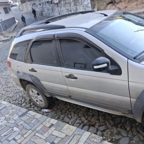 Fiat Palio Weekend Adventure Locker 1.8 Flex 2012
