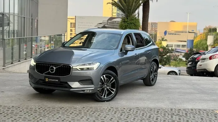 Volvo XC-60 XC 60 D-5 Momentum 2.0 AWD Diesel 5P 2020
