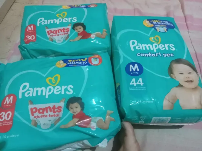 Vendo 3 pcts fralda Pampers tam M