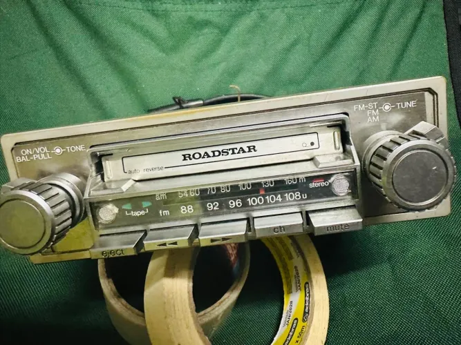 Rádio ROADSTAR RS-2500NX