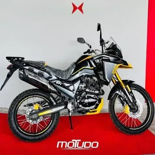 Moto em estado de nova! Sgi250