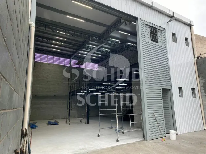 GALPAO INDUSTRIAL ZI- 170m2 de área util e 270m2 de área total