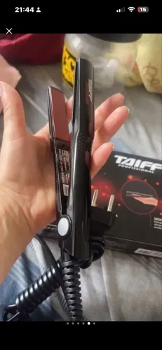 Chapinha de Cabelo Taiff Super Mini 200 ºC Preta - Bivolt