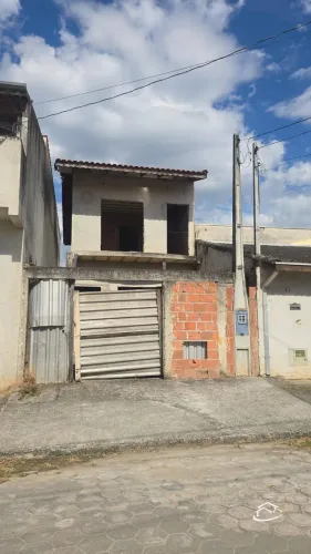 Sobrado Inacabado na Vila Rica em Lorena à Venda