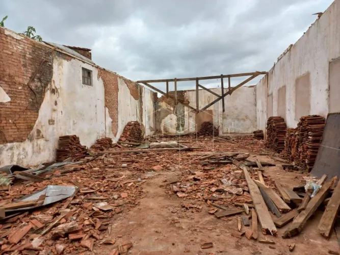 Terreno à venda, 1000 m² por R$ 600.000,00 - Centro - Dois Córregos/SP