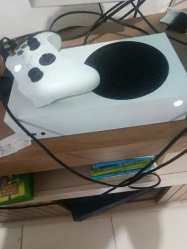 Xbox séries s aceito troca switch OLED desb 256 ou Pc gamer Ryzen 5600g completo