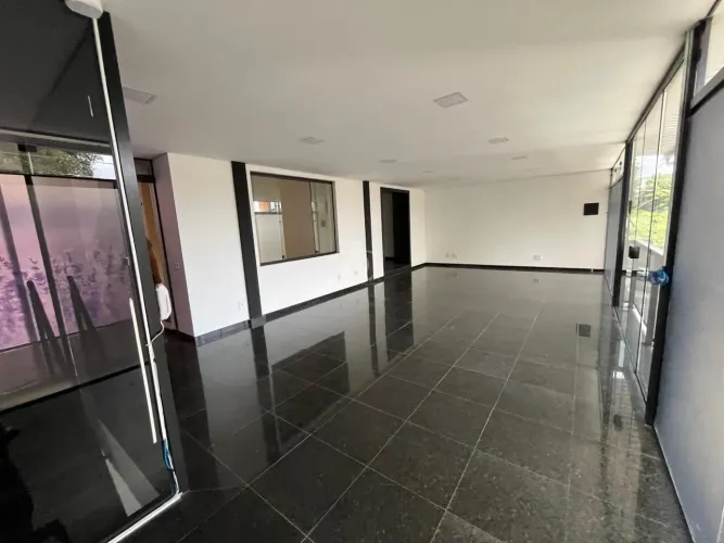 Sobrado para Locação em Mauá, Matriz, 3 dormitórios, 2 banheiros, 3 vagas