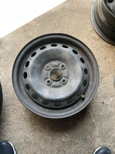 Roda de ferro aro 14 original Toyota Etios Yaris