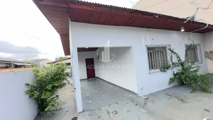 TERRENO DE 525M² COM 2 CASAS À VENDA POR R$ 1.350.000,00 NA AV DAS SIBIPIRUNAS NO JD BOTÂN