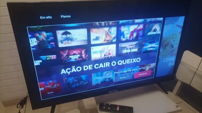 Vendo TV 32 polegadas em perfeito estado de conservação