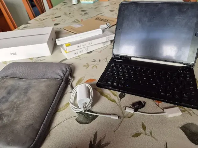 ? iPad 9ª Geração 64 GB + Teclado + Caneta + Acessórios<br>