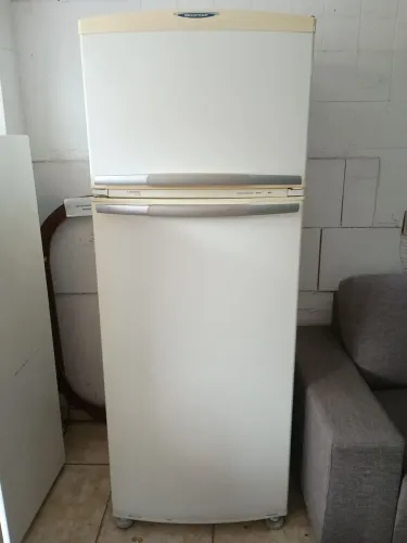 Geladeira com defeito