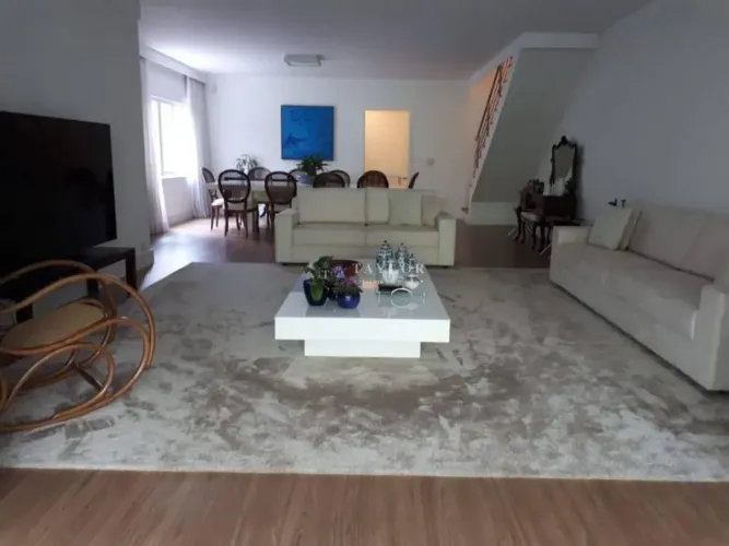 Casa com 4 Quartos à Venda, Jardim Luzitânia - São Paulo