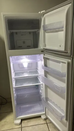 Geladeira Electrolux Frost Free 310L TF39 Branca Excelente Estado