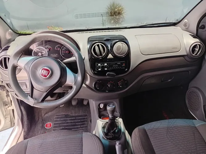 Fiat Palio Attractive 1.0 EVO Fire Flex 8V 5P 2013