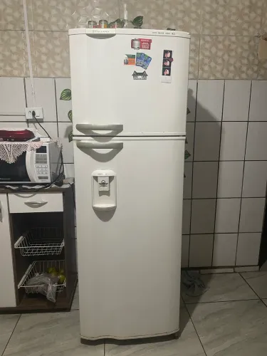 Geladeira Electrolux usada
