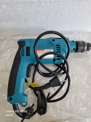 Furadeira impacto Profissional Makita 127V 750W