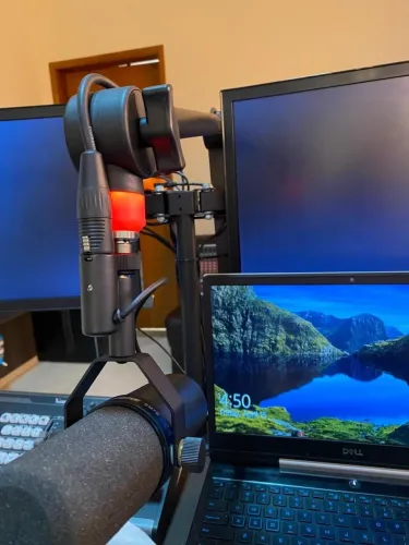 Braço articulado para microfone 