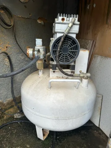 Compressor odontológico