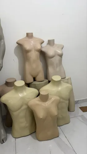 Maniquim masculino