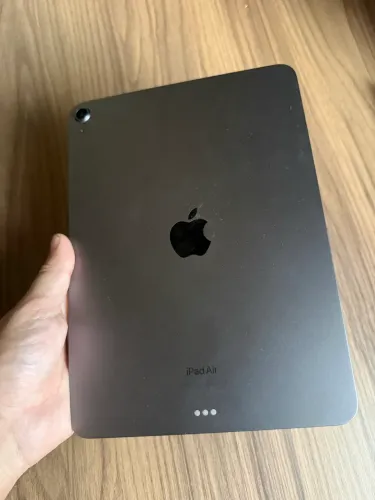 iPad Air 5ª geração, Wi-Fi, 64 GB - Cinza-espacial