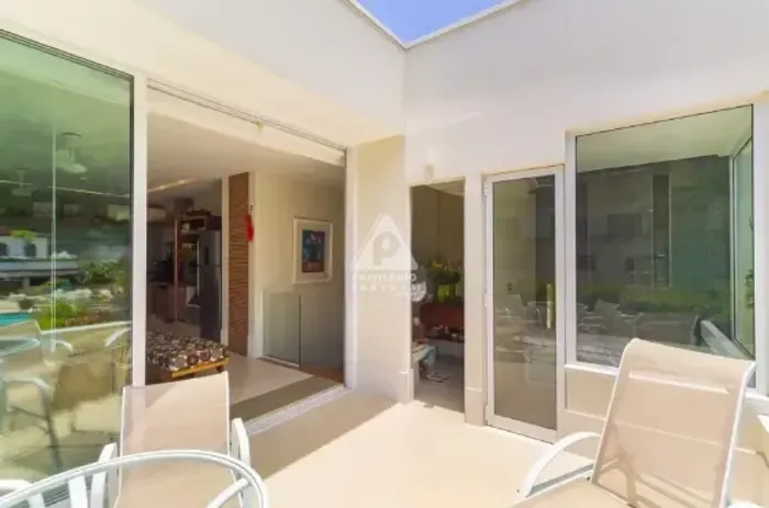 Cobertura Triplex, 3 quartos, 3 suítes, 2 vagas, Reformada, Leblon, Rio de Janeiro, RJ