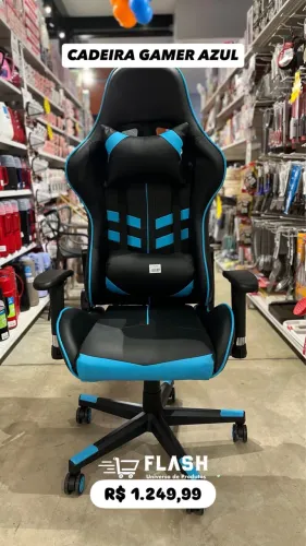 Cadeira gamer azul e preto