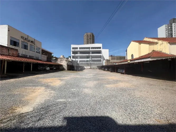 Terreno à venda na Vilaão para construtoras e incorporadoras com 1.645 m² em Sorocaba SP