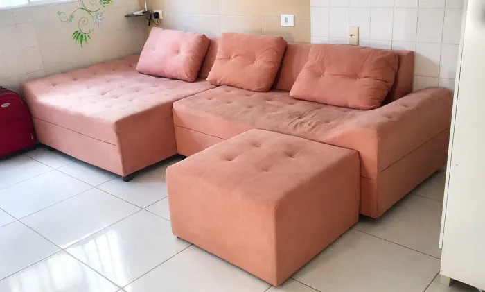 Sofá Estofado de Canto Leblon com Puff (usado)