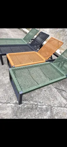 Espreguiçadeira de piscina