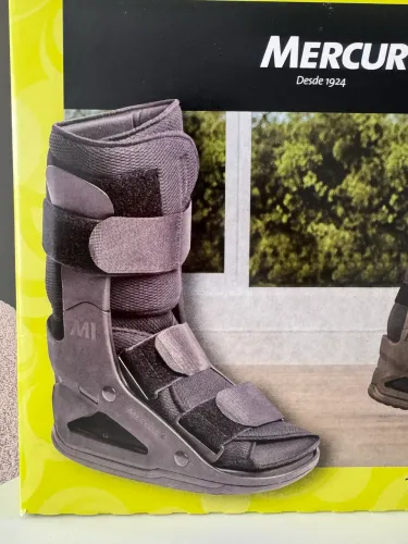 Bota ortopédica roborfoot. 