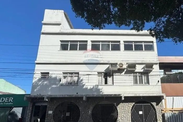 Espaço Comercial com 340m² | Infraestrutura Pronta para Operação