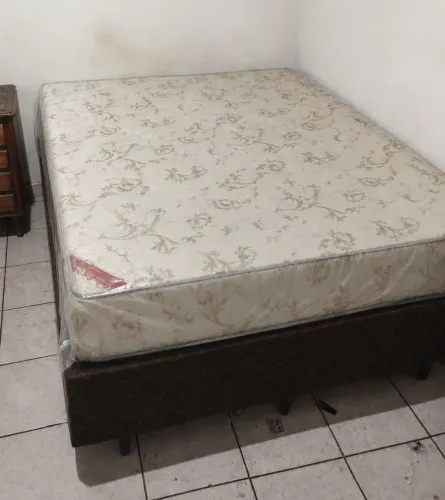 Cama Casal Ótimo em estado 