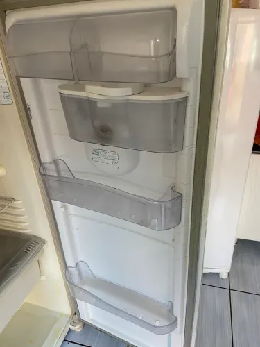GELADEIRA USADO BOM!