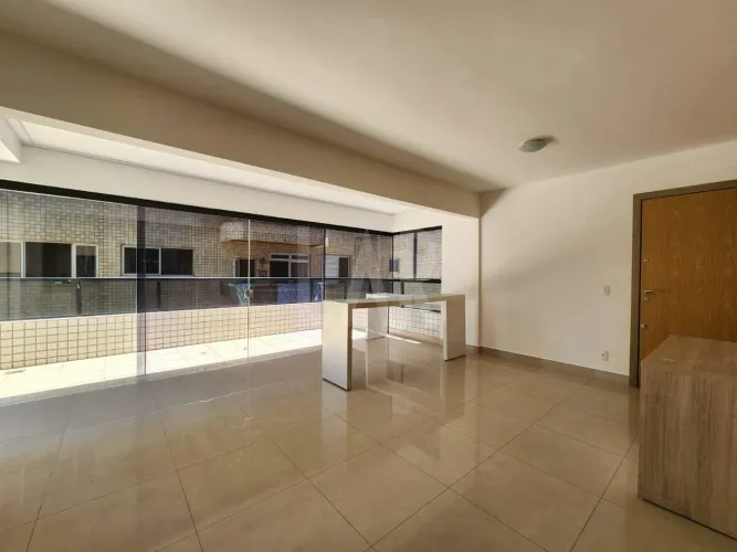 Área Privativa para aluguel, 4 quartos, 1 suíte, 3 vagas, Buritis - Belo Horizonte/MG