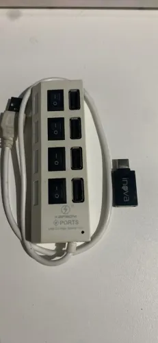Hub e entrada USB