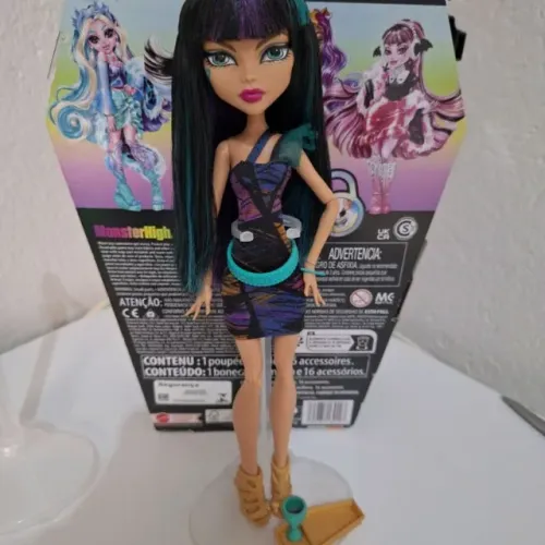 Boneca Cleo Creepateria